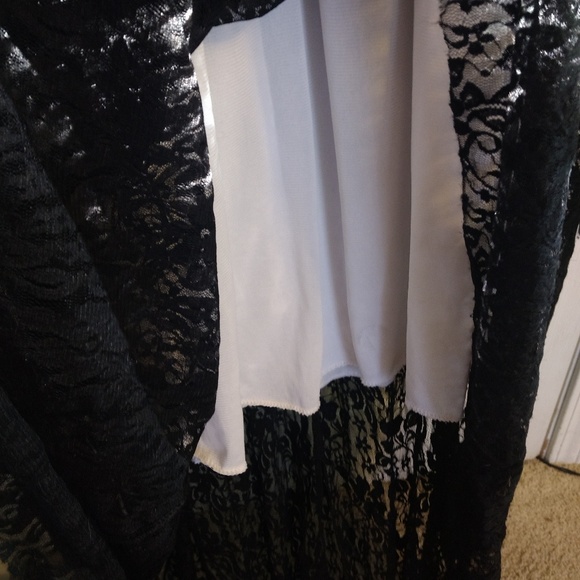 Black and White Lace Hi-Lo Formal Dress - Picture 5 of 8